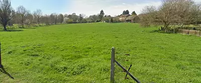 Terrain à bâtir, 8 600 m²