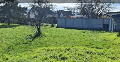 Terrain à bâtir, 704 m²