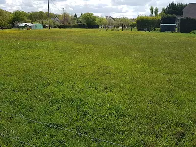 Terrain à bâtir, 1 300 m²