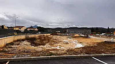 Terrain à bâtir, 297 m²