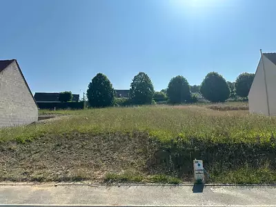 Terrain à bâtir, 670 m²