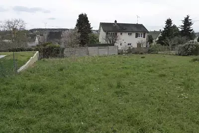 Terrain à bâtir, 561 m²