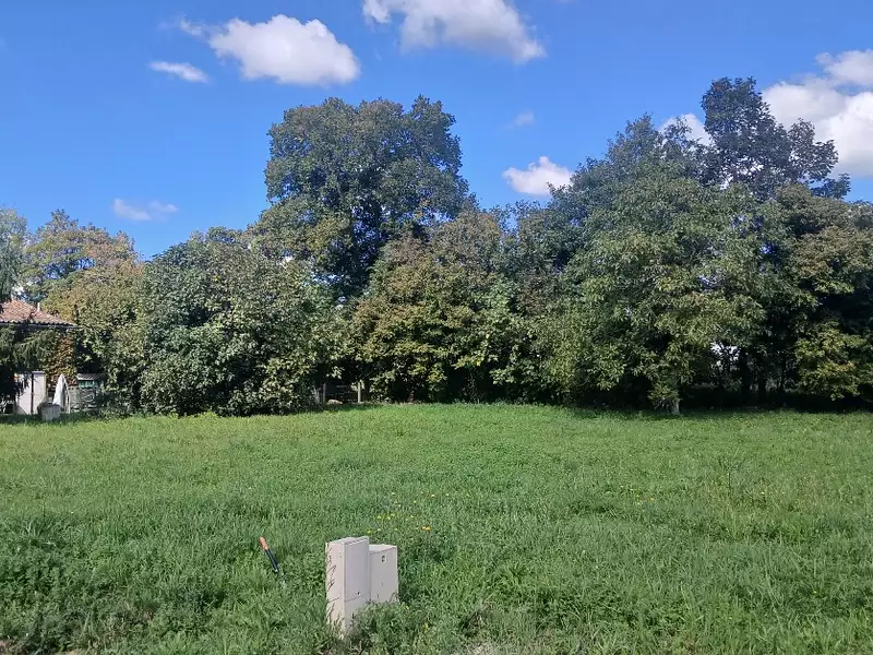 Terrain à bâtir, 884 m² - Saint-André-de-Cubzac (33240)