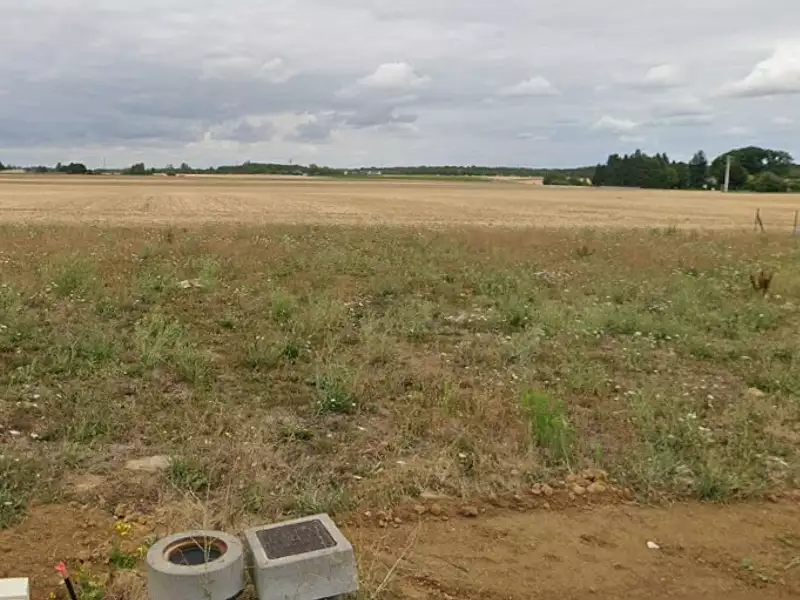 Terrain à bâtir, 376 m² - Parçay-Meslay (37210)