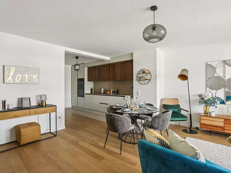 NUANCES - Issy-les-Moulineaux (92130)