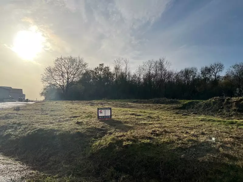 Terrain à bâtir, 319 m² - Teillé (44440)