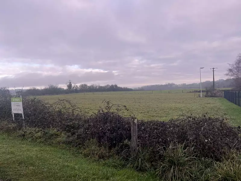 Terrain à bâtir, 1 359 m² - Velleminfroy (70240)