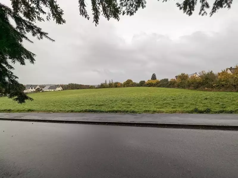 Terrain à bâtir, 760 m² - Azay-le-Rideau (37190)