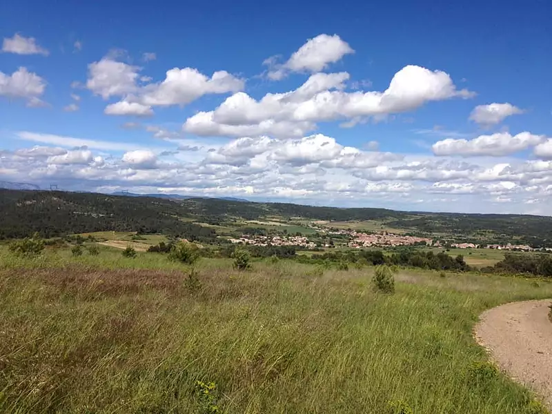 Terrain à bâtir, 704 m² - Cruzy (34310)
