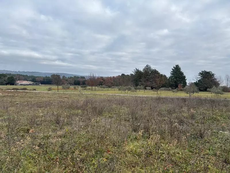 Terrain à bâtir, 150 m² - Brignoles (83170)