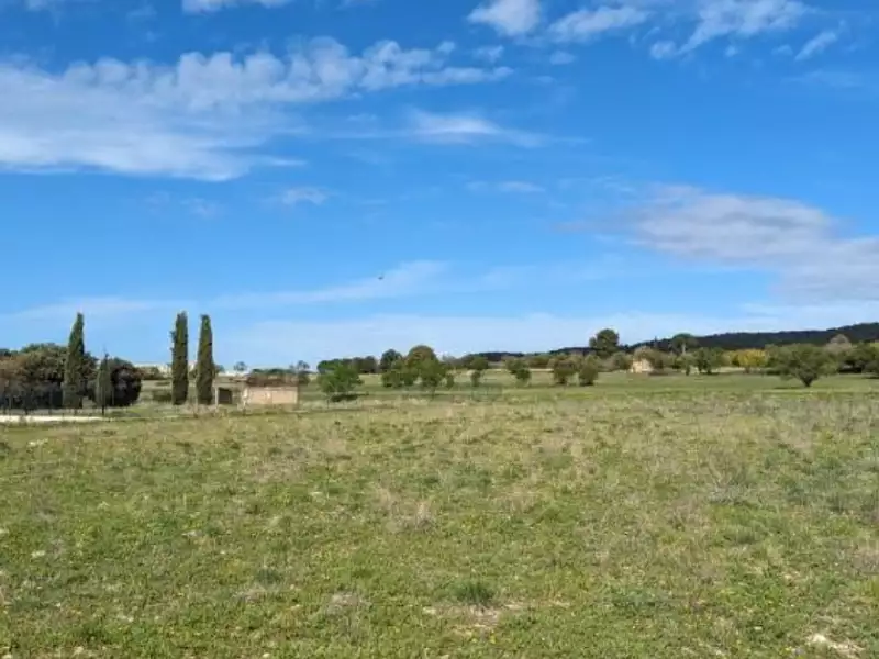 Terrain à bâtir, 250 m² - Pertuis (84120)