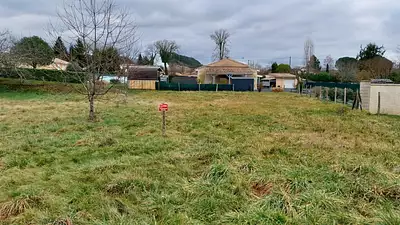 Terrain à bâtir, 800 m²