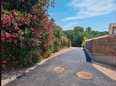 Terrain à bâtir, 1 570 m²