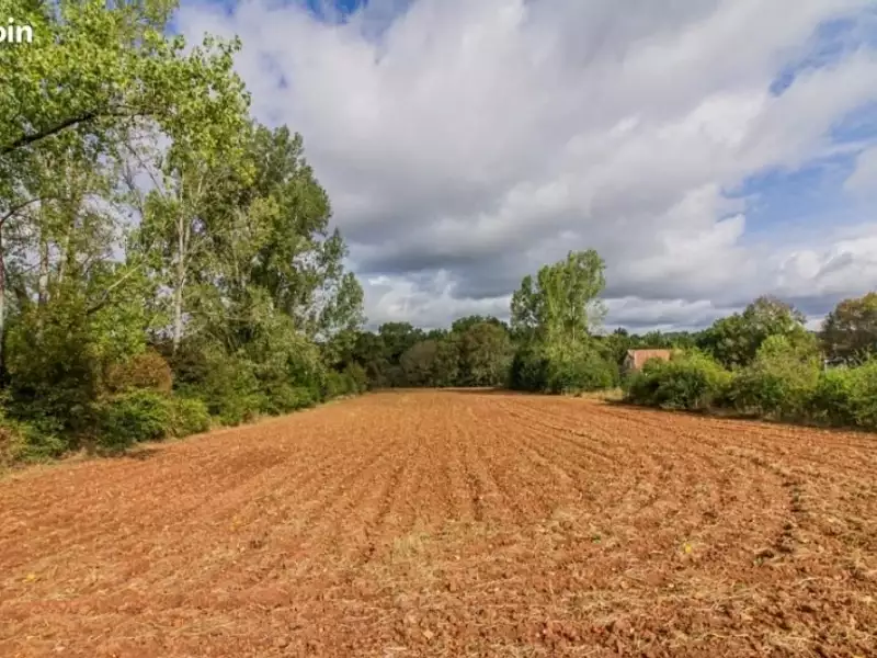 Terrain à bâtir, 5 050 m² - Cherveix-Cubas (24390)