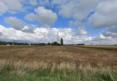 Terrain à bâtir, 151 m²