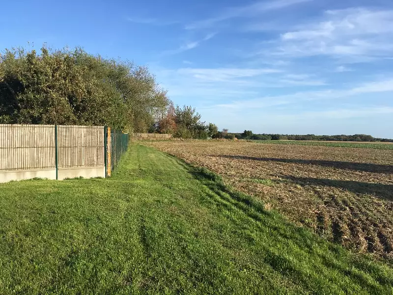 Terrain à bâtir, 1 011 m² - Monnerville (91930)