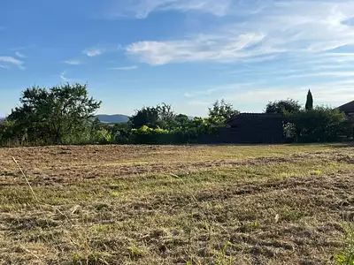 Terrain à bâtir, 599 m²