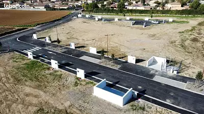 Terrain à bâtir, 411 m²