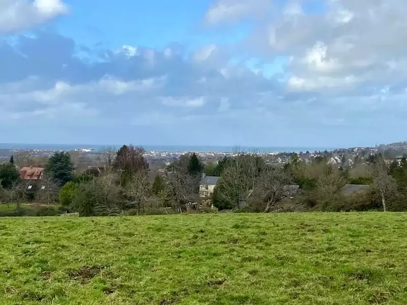 Terrain à bâtir, 857 m² - Bonneville-sur-Touques (14800)