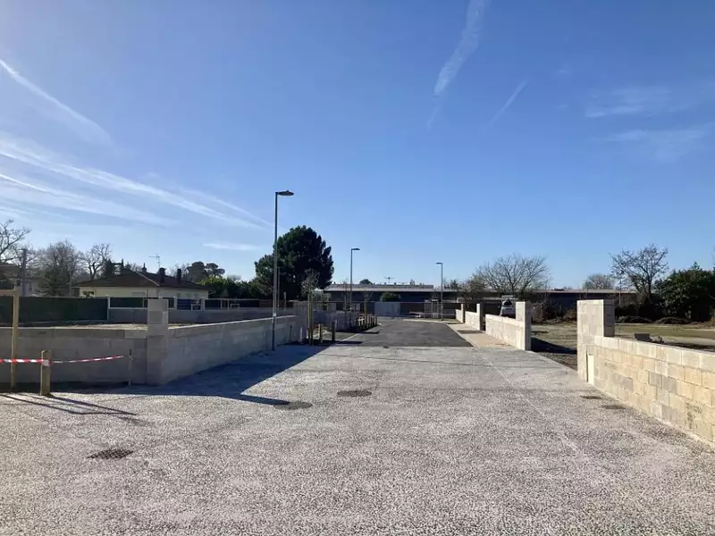Terrain à bâtir, 400 m² - Mérignac (33700)