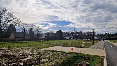 Terrain à bâtir, 735 m²