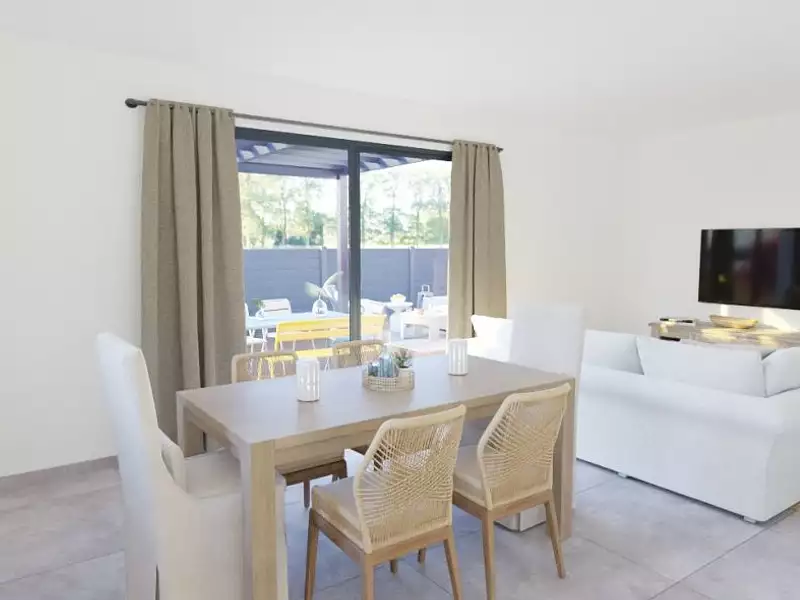 Maison neuve - Bessan (34550)
