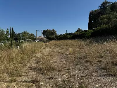 Terrain à bâtir, 700 m²