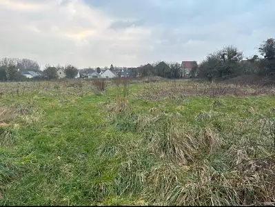 Terrain à bâtir, 682 m²