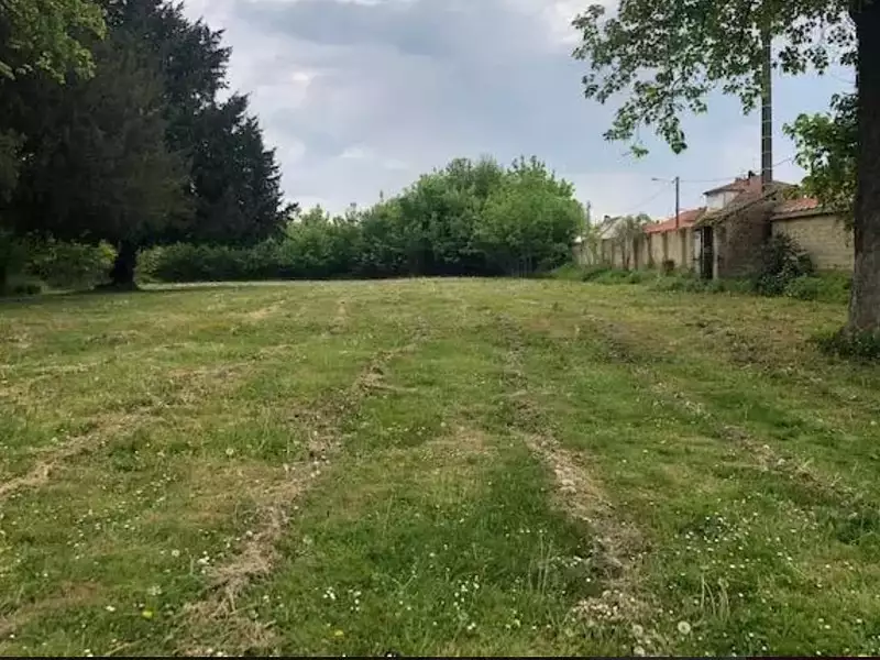 Terrain à bâtir, 608 m² - Reims (51100)