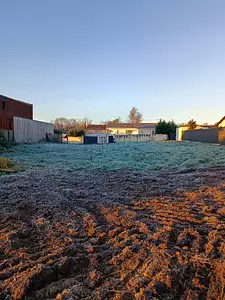 Terrain à bâtir, 853 m²