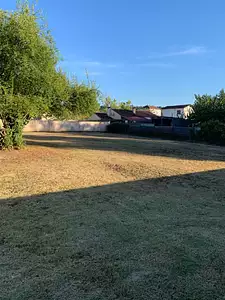 Terrain à bâtir, 700 m²