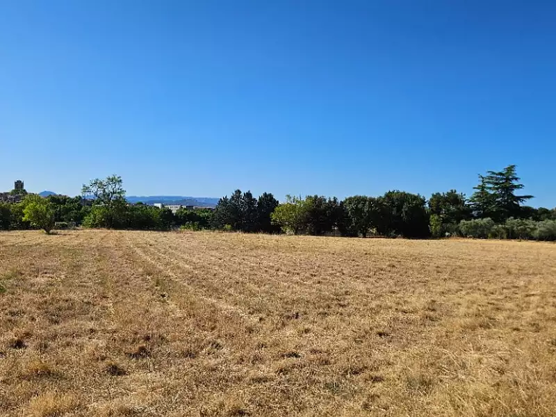 Terrain à bâtir, 267 m² - Pertuis (84120)