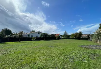 Terrain à bâtir, 1 500 m²