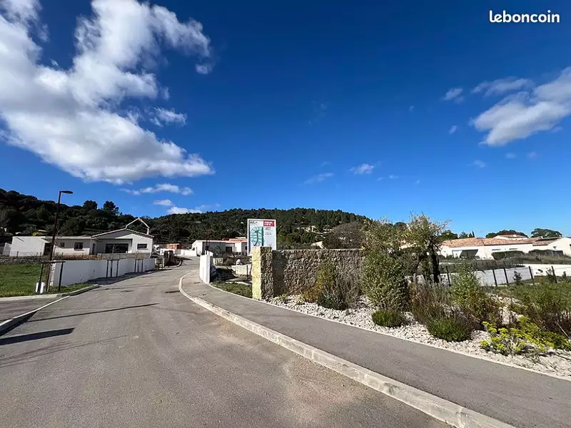 Terrain à bâtir, 755 m² - Clermont-l'Hérault (34800)
