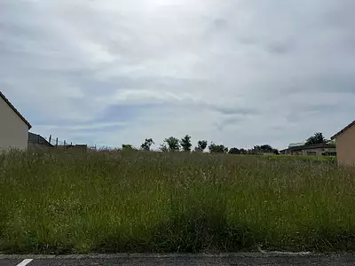 Terrain à bâtir, 654 m²