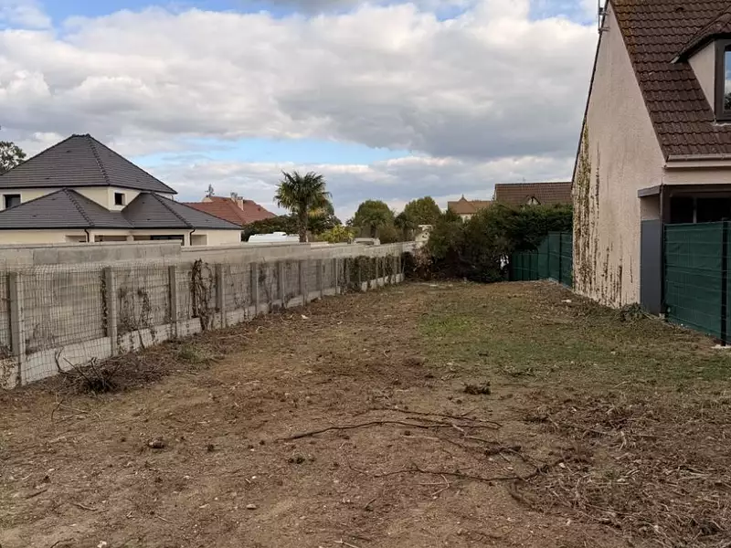 Terrain à bâtir, 325 m² - Saint-Germain-lès-Arpajon (91180)