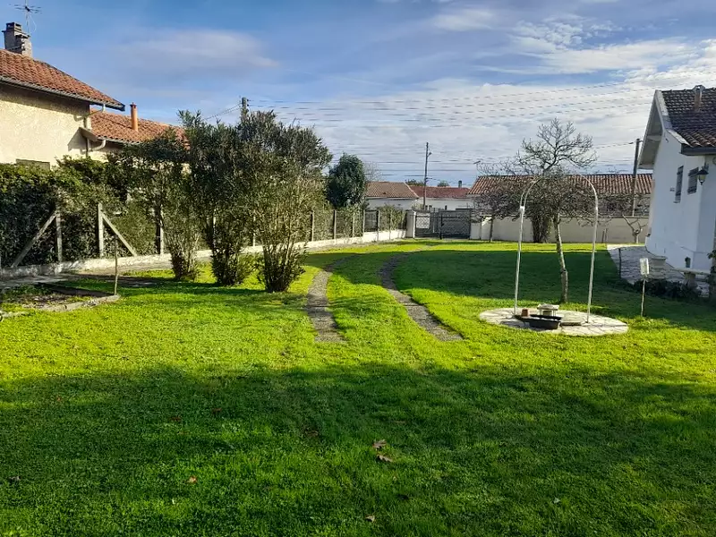 Terrain à bâtir, 405 m² - Pessac (33600)