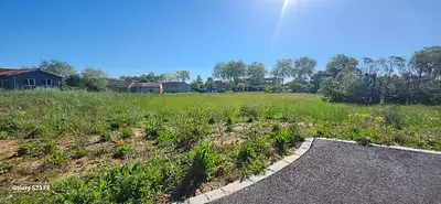 Terrain à bâtir, 855 m²