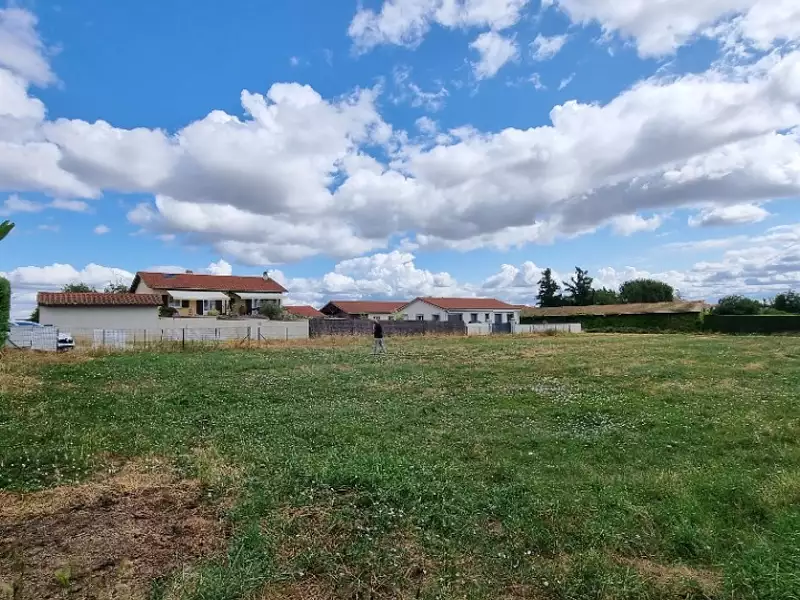 Terrain à bâtir, 441 m² - Montbrison (42600)