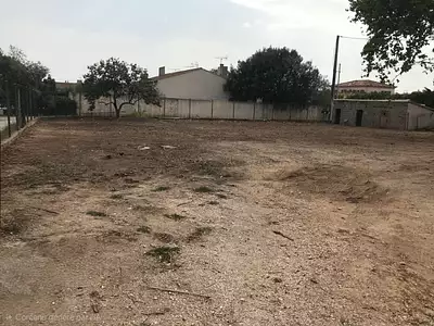 Terrain à bâtir, 620 m²