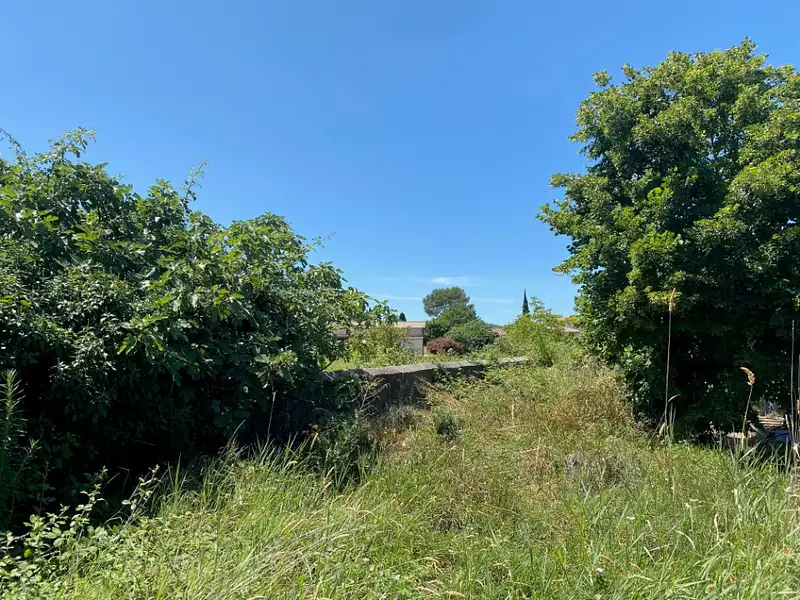 Terrain à bâtir, 544 m² - La Crau (83260)