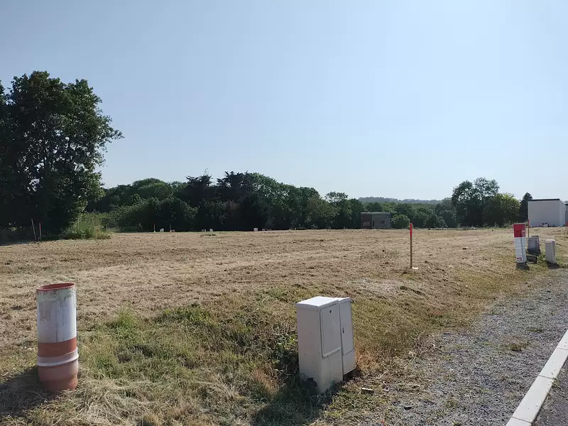 Terrain à bâtir, 305 m² - Romillé (35850)