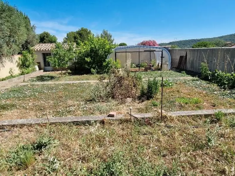 Terrain à bâtir, 400 m² - Fontès (34320)
