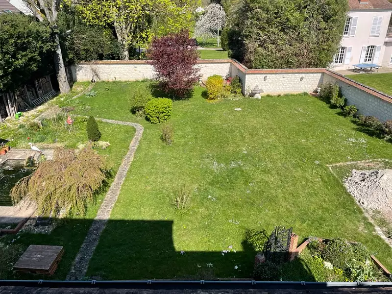 Terrain à bâtir, 350 m² - Chambly (60230)