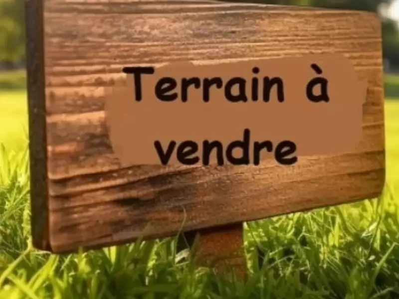 Terrain à bâtir, 385 m² - Sainte-Cécile (85110)