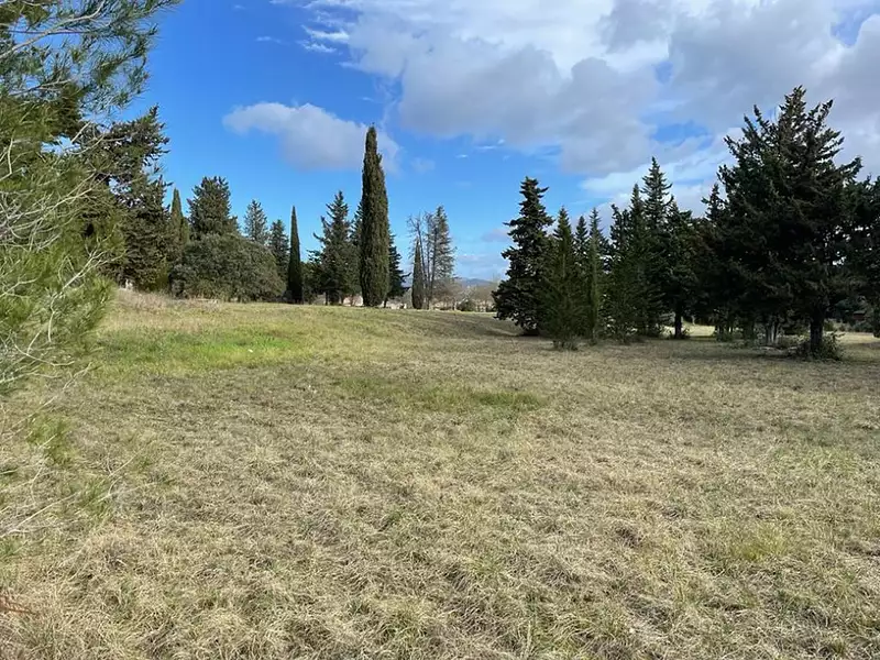 Terrain à bâtir, 610 m² - Le Triadou (34270)