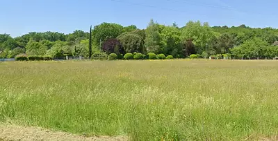 Terrain à bâtir, 1 500 m²