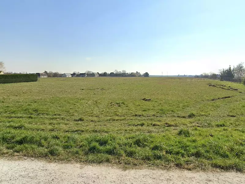 Terrain à bâtir, 407 m² - Artannes-sur-Indre (37260)
