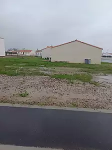 Terrain à bâtir, 471 m²