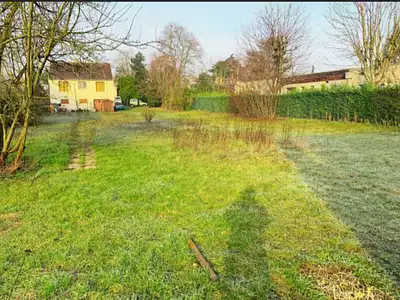 Terrain à bâtir, 605 m²